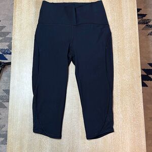 Lululemon Lean In Crop (17")